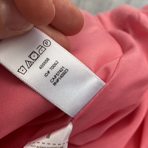 Loft NWT barbiecore pink pencil skirt with zipper embellishment. - Picture 6 of 14